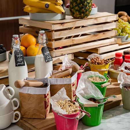 Park Inn by Radisson Makkah Aziziyah Mecca Bagian luar foto Breakfast buffet at a hotel